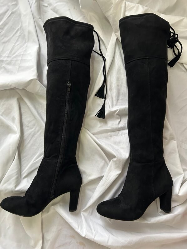 Botas negras corte largo