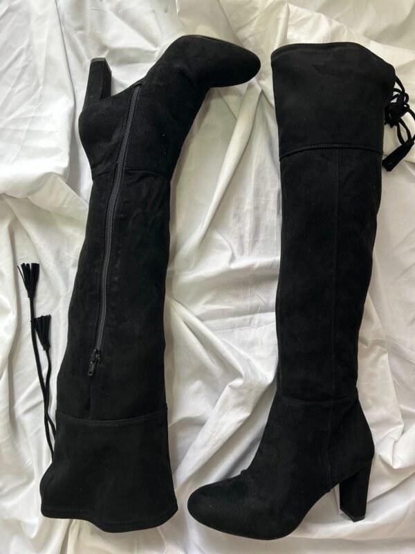 Botas negras corte largo