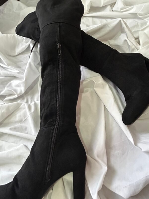 Botas negras corte largo