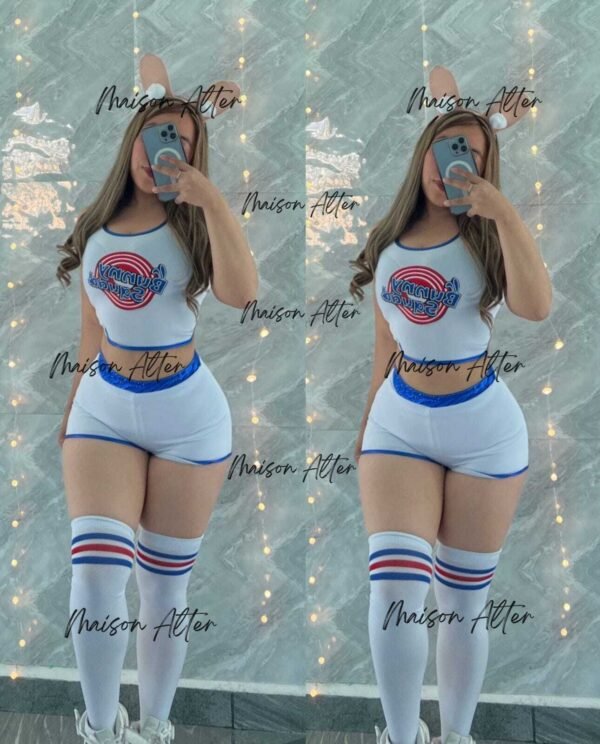 Lola bunny